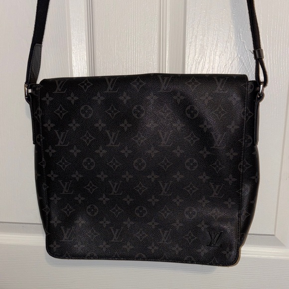 Louis Vuitton Black Monogram Messenger Bag - Picture 1 of 6